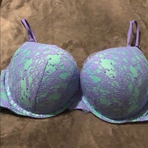 Victoria’s Secret Very Sexy Bra 38D